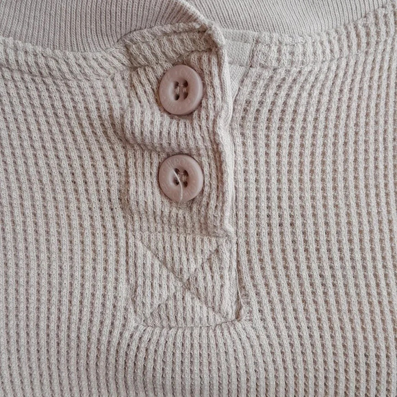 Cherokee Waffle Henley - Picture 3 of 5